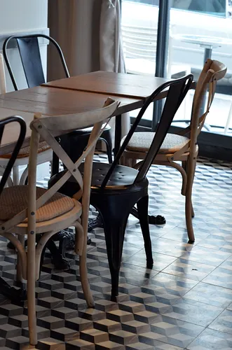 Le Petit Carillon Restaurant Bar Paris