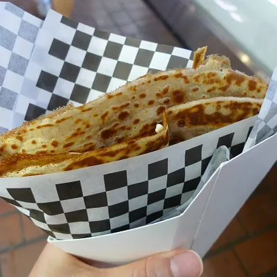 Des crêpes gratuites au coin de la rue pour la Chandeleur