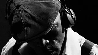 JP Mano aux platines