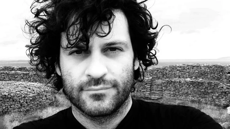 DECLAN DE BARRA