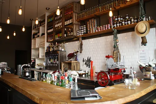 Au Loup Restaurant Paris