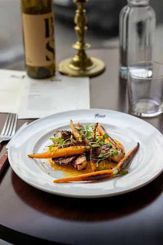 Rives Restaurant Paris