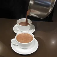Le Chocolate Bar