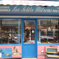 Les Petits Mitrons