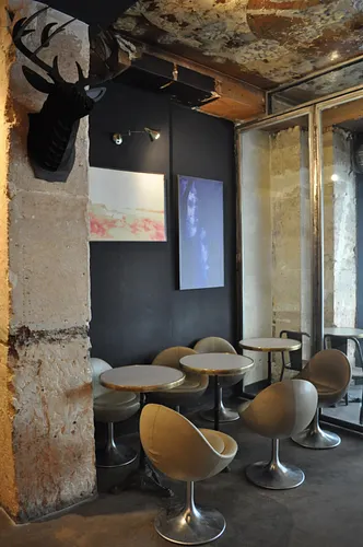 Cache ta Joie Restaurant Bar Paris