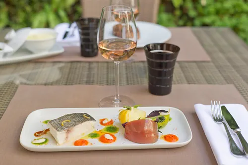 Le M64 Restaurant Paris