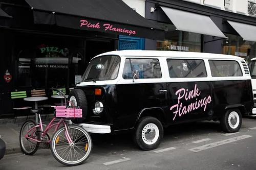 Pink Flamingo Restaurant Paris