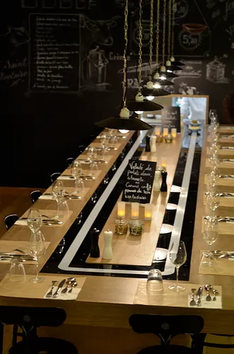 Aux 2 Vaches Restaurant Paris