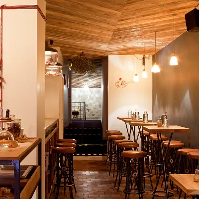 Lockwood : bar à facettes