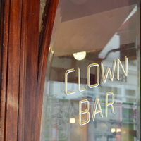 Clown Bar