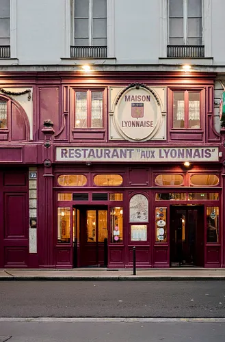 Aux Lyonnais Restaurant Paris