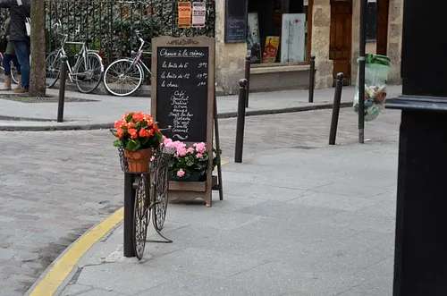 Odette Restaurant Shop Paris