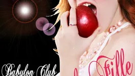 Caprices de Filles...Saturday Girl