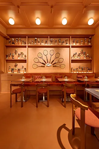 Café Lacoste Restaurant Paris
