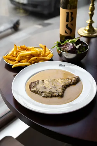 Rives Restaurant Paris