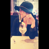Manon V