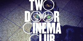 Two Door Cinema Club et La Femme en DJ sets