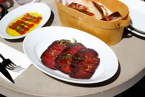 Merguez & Pastrami Restaurant Paris