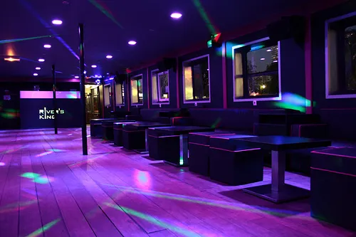 Le River's King Salle Paris