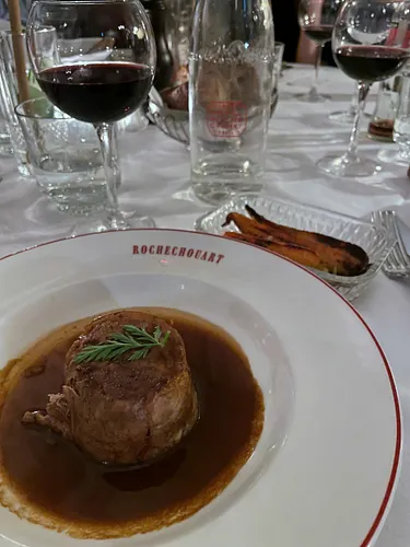 Hôtel Rochechouart Restaurant Paris