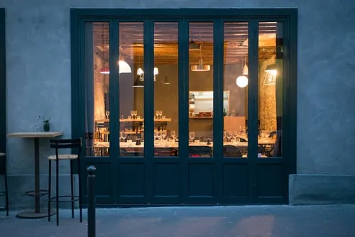 Le Pas Vu Pas Pris Restaurant Bar Paris