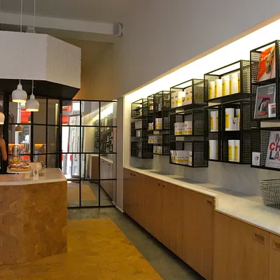 Entre « master class » et boutique, la nouvelle adresse du pâtissier Michalak