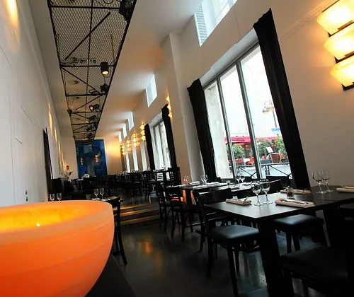 Les Cinoches Restaurant Paris