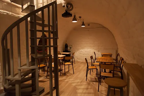 Le Barbiche Restaurant Bar Paris