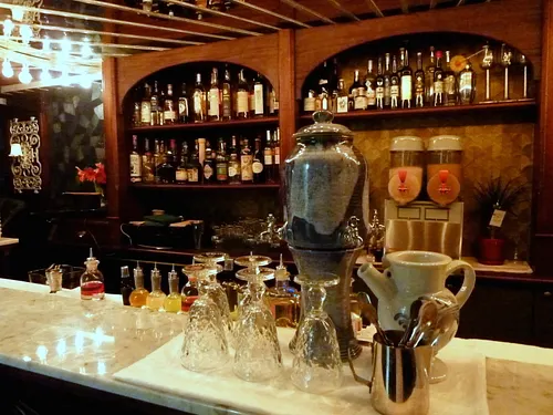 Lulu White Bar Paris
