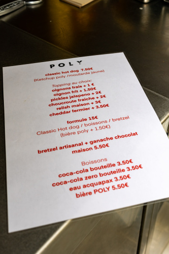 Poly Hot-dog Restaurant Paris