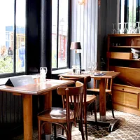 Le Café Lumière