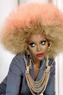 Ebony Bones en concert