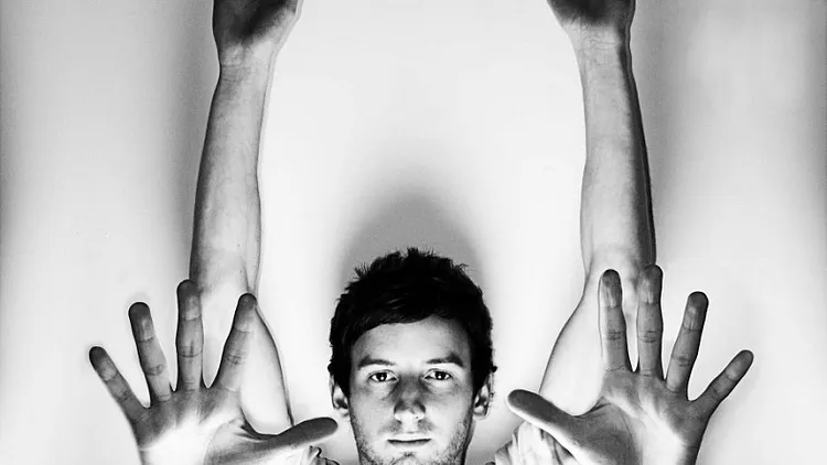 STRICTLY HOUSE : MAX COOPER