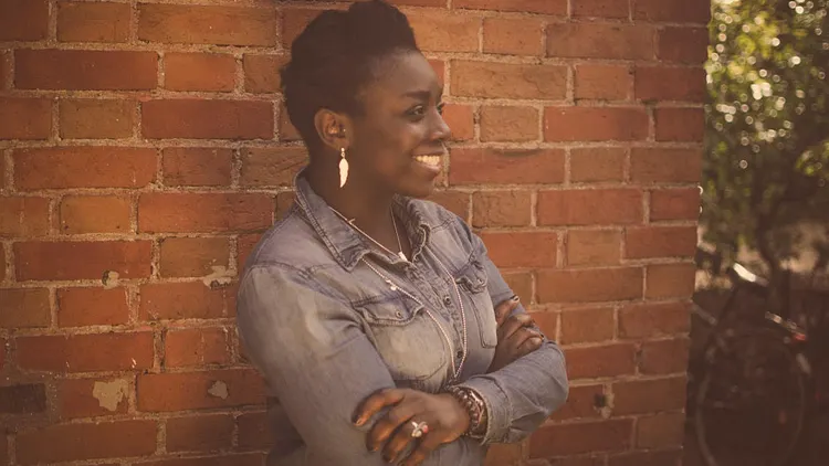 MARY SANÉ