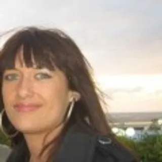 Elodie L