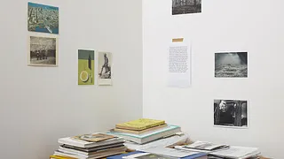 Alejandro Cesarco. Apprendre la langue