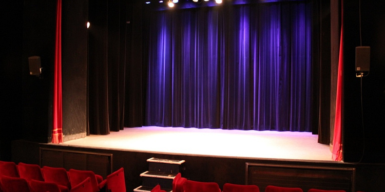 Comédie De Paris 42 Rue Pierre Fontaine 75009 Paris La Comédie de Paris, Paris - Théâtre