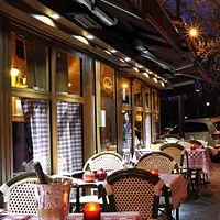 D'Chez Eux
