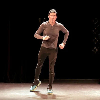 La tragédie du dossard 512 : marathon du rire avec Yohann Métay à la Comédie de Paris