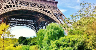 Escape game outdoor : une enquête autour de la Tour Eiffel !
