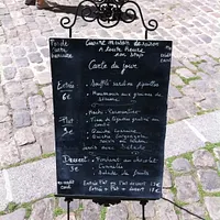 La petite maison dans la cour