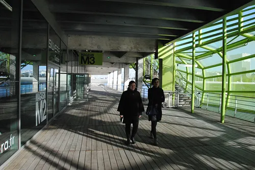 Cité de la Mode et du Design - Les Docks Club Restaurant Musée Shop Paris