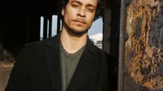 AMOS LEE