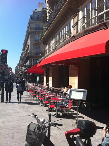 Café Etienne Marcel Restaurant Paris