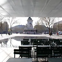 Café Fluctuat Nec Mergitur