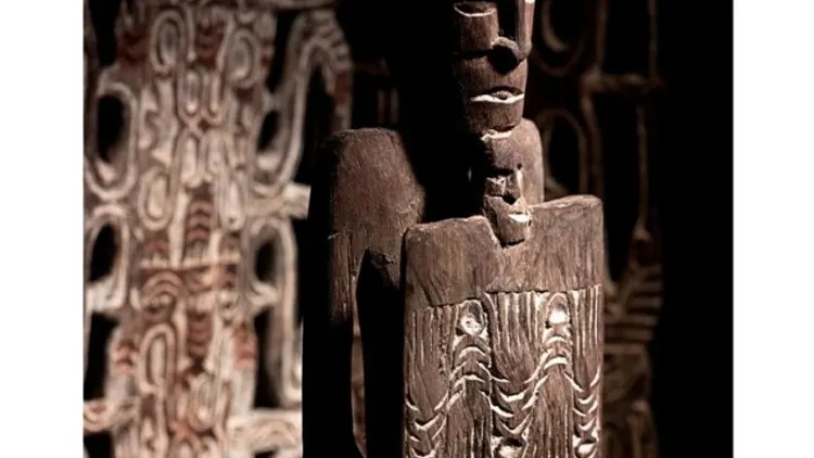 TRIBU ASMAT