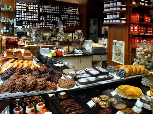 Le Valentin Restaurant Shop Paris