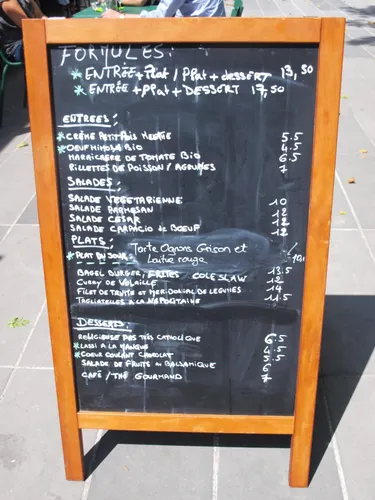 Le Café monde et médias Restaurant Bar Paris