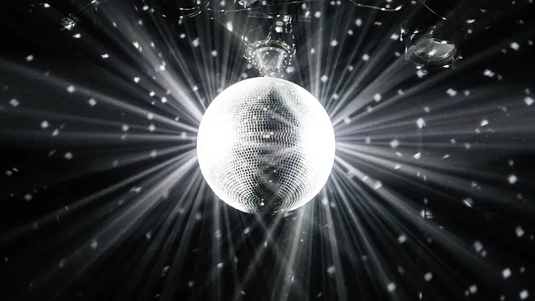 Soirée black and white: samedi 11 novembre  au Chalet du Lac
