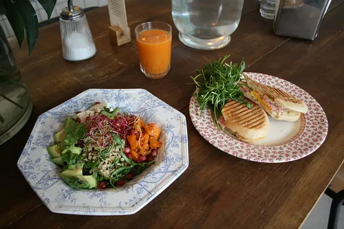 Café Pimpin Restaurant Paris